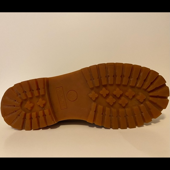 Timberland Boots - Picture 5 of 6